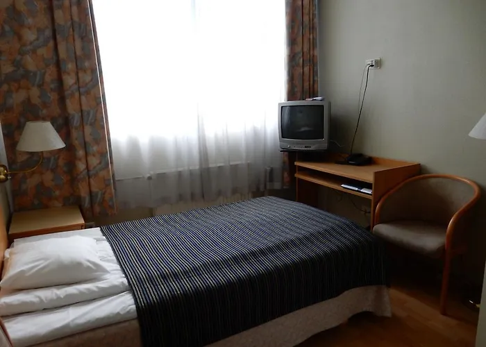 Tatari 53 מלון 2*