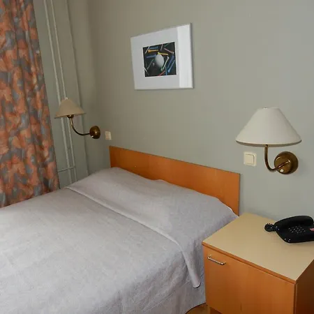 Tatari 53 Hotell 2*